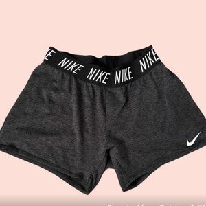 Women’s 4” Inseam Nike Workout Sport Shorts | Nike Band Top